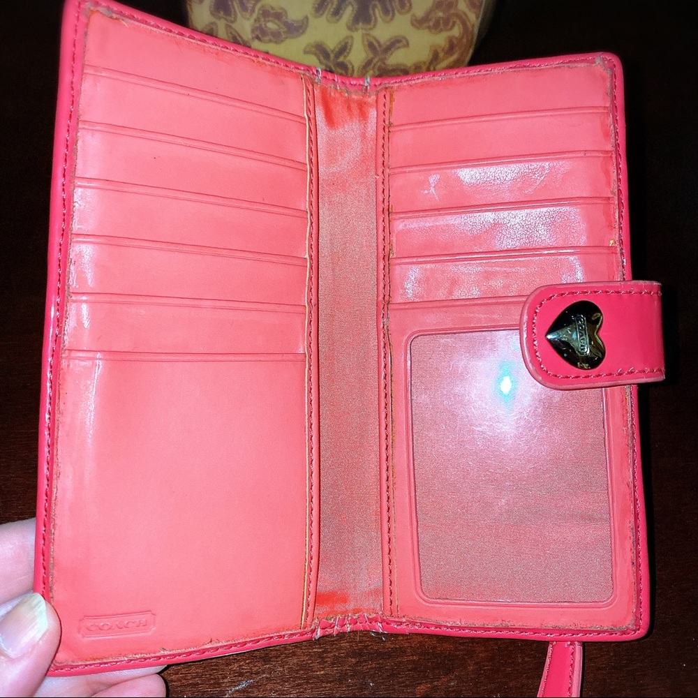 Coach wallet. - Picture 2 of 4